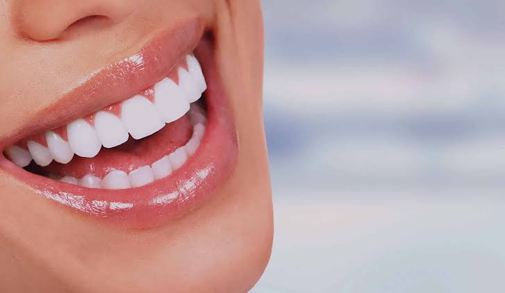 Estética, lentes e facetas — Ratton Odontologia