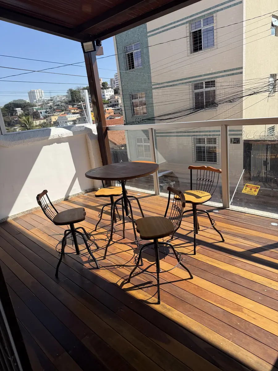 Deck e área externa da Clínica