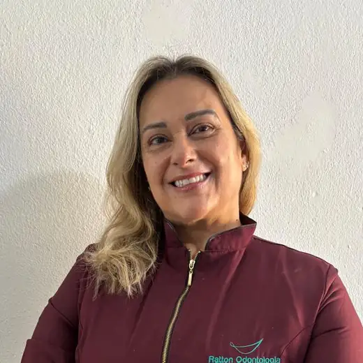 Retrato de Dra. Giuliane Brum